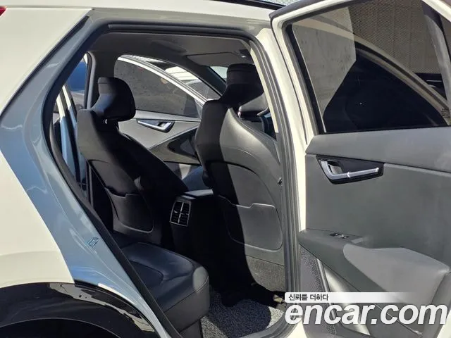 Kia Niro The All New — Фото автомобиля 7