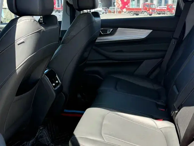 Chery Tiggo 8 PLUS — Фото автомобиля 7