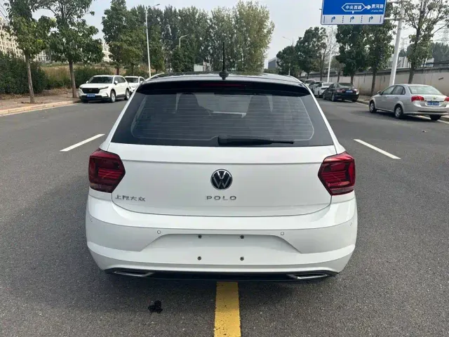 Volkswagen Polo — Фото автомобиля 14
