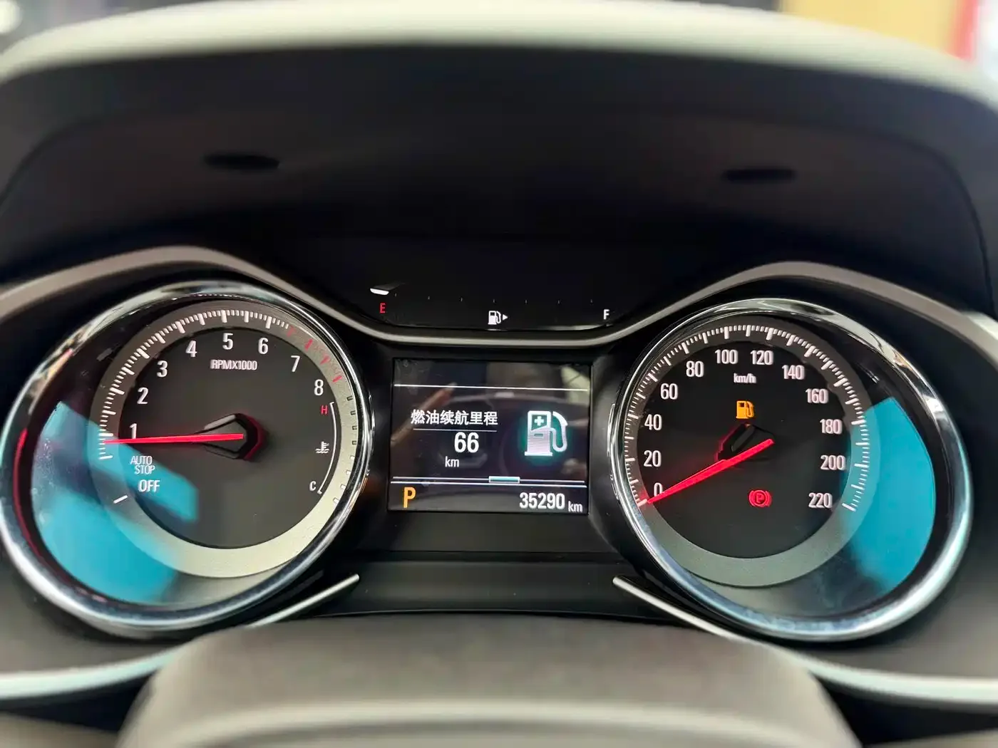 Chevrolet Volando 2020 Mild Hybrid Redline 530T Automatic Premium Edition (5+2 seater) — Фото автомобиля 12