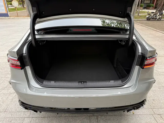 Chery Arrizo 8 — Фото автомобиля 13