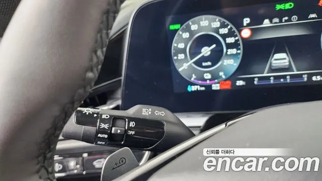 Kia Niro — Фото автомобиля 29