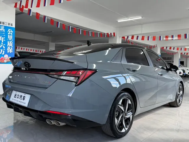 Hyundai Elantra — Фото автомобиля 6