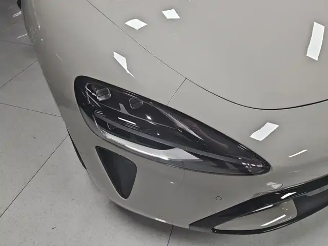 Xiaomi SU7 — Фото автомобиля 5