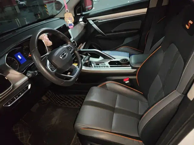 Geely Binyue — Фото автомобиля 11