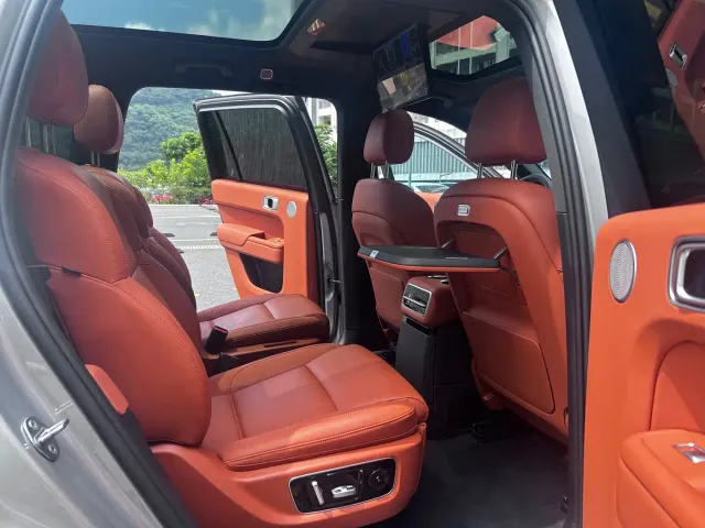 Li Auto L9 — Фото автомобиля 7
