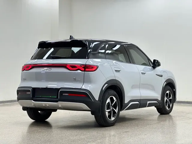 BYD Yuan UP — Фото автомобиля 6
