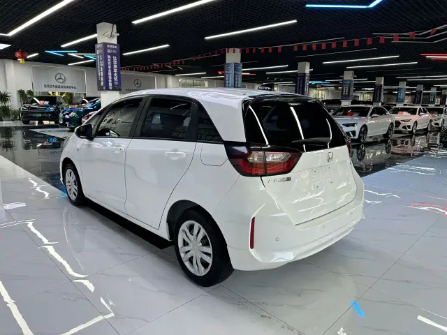 Honda Fit — Фото автомобиля 7