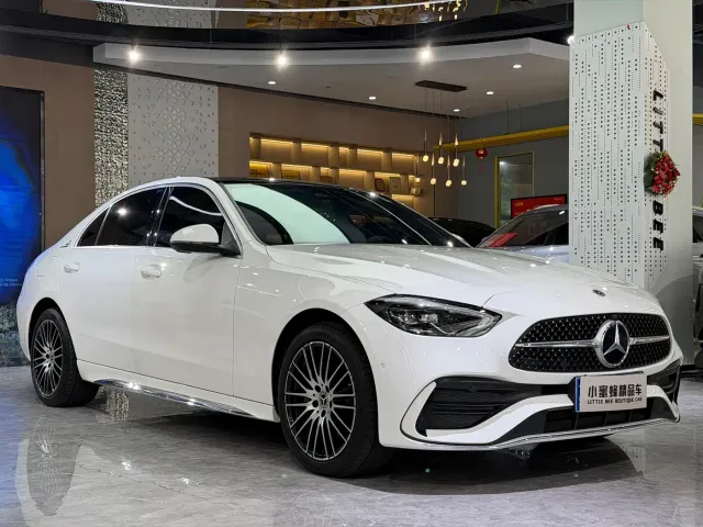 Mercedes-Benz C-Class — Фото автомобиля 3