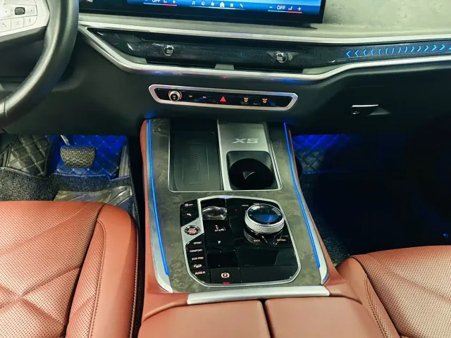 BMW X5 — Фото автомобиля 13