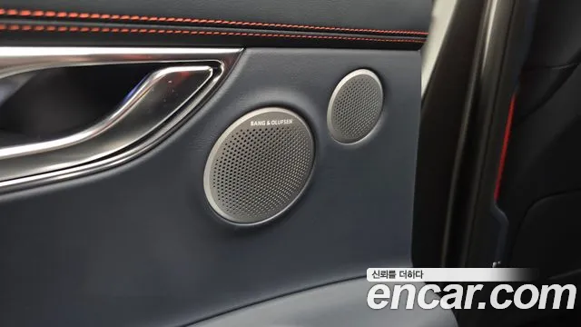 Genesis GV80 — Фото автомобиля 29