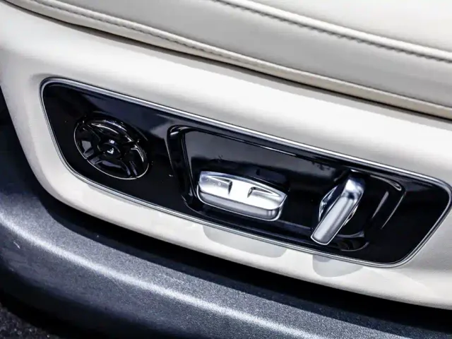 Li Auto L9 — Фото автомобиля 15