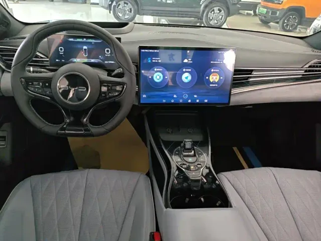 BYD Seal — Фото автомобиля 9