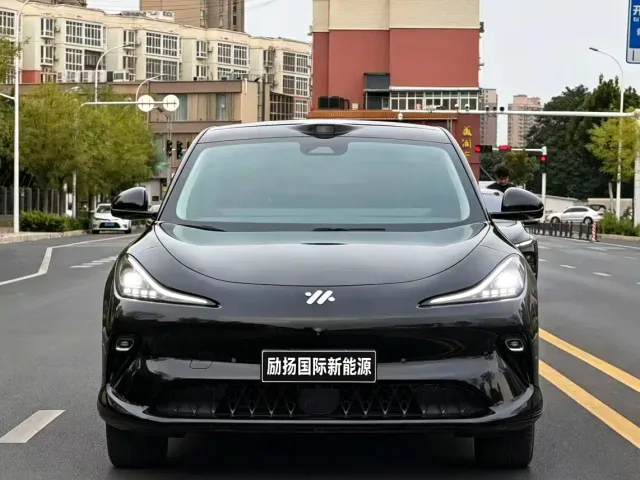 IM Motors LS6 — Фото автомобиля 2