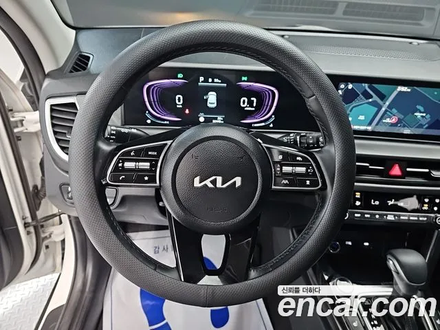 Kia Seltos Бензин 1.6 турбо 2WD — Фото автомобиля 11