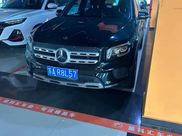Фотография автомобиля — Mercedes-Benz GLB-Class