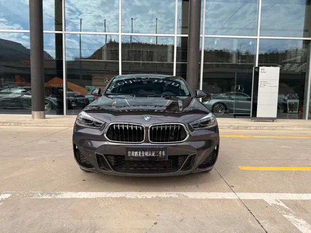 BMW X2 — Фото автомобиля 2