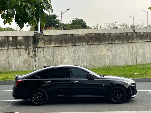 Cadillac CT5 — Фото автомобиля 8
