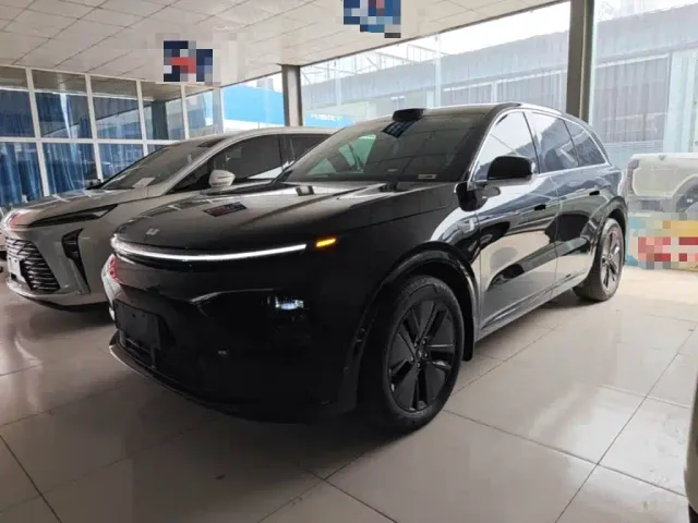 Фотография автомобиля — Li Auto L6