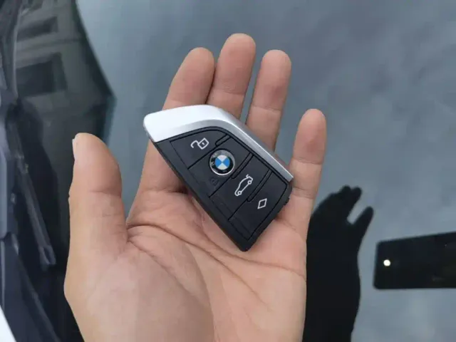 BMW BMW i3 2022 eDrive 35 L — Фото автомобиля 8