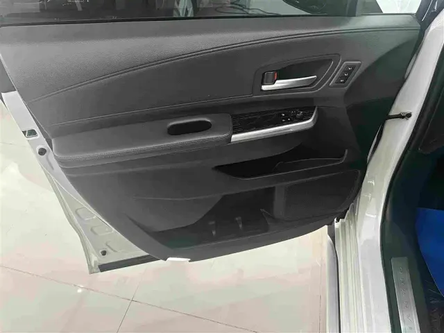 Toyota Granvia — Фото автомобиля 6