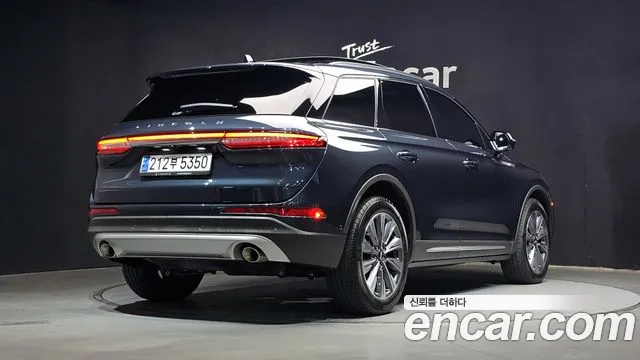 Lincoln Corsair Corsair 2.0 Reserve AWD — Фото автомобиля 2