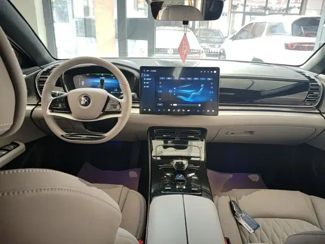 BYD Han — Фото автомобиля 9