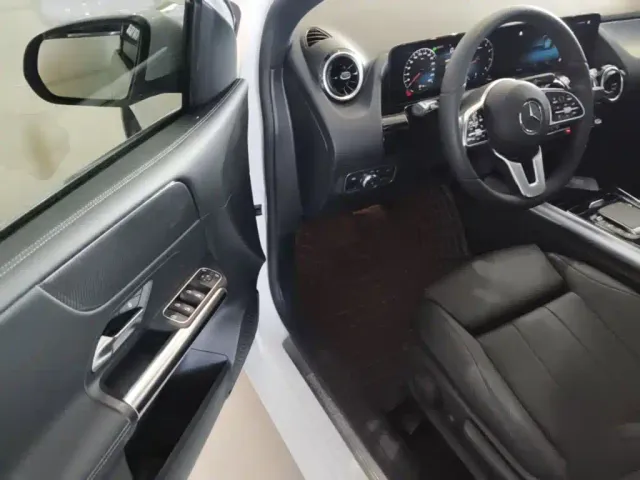 Mercedes-Benz B-Class — Фото автомобиля 15