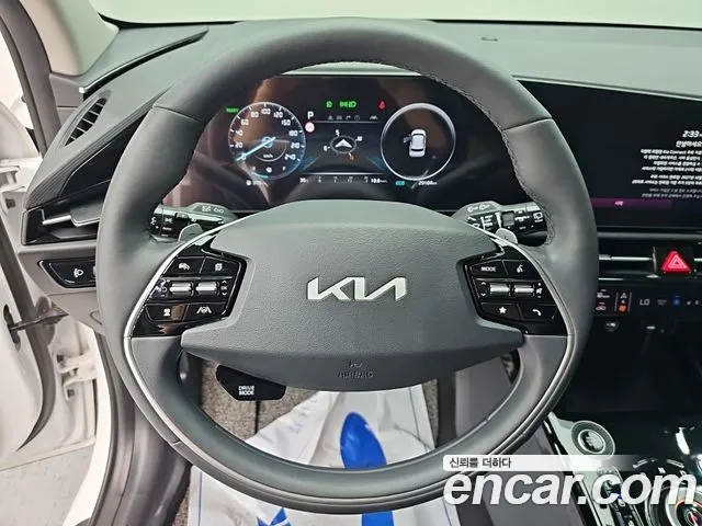 Kia Niro The All New Niro Signature — Фото автомобиля 11