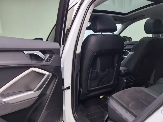 Audi Q3 — Фото автомобиля 11