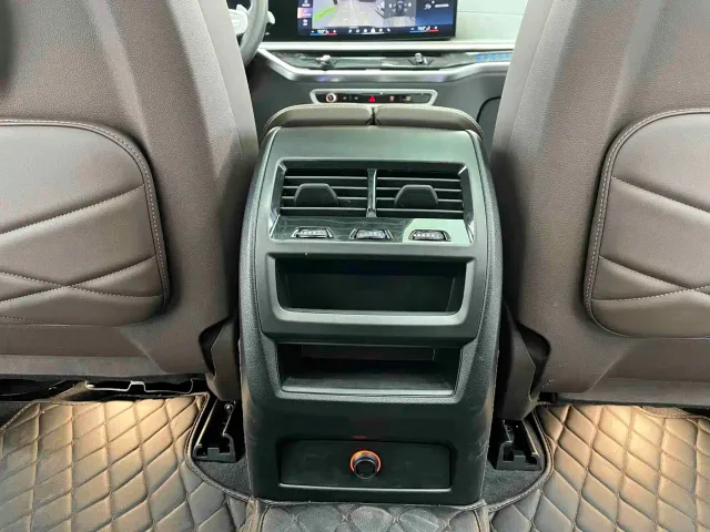 BMW X5 — Фото автомобиля 14
