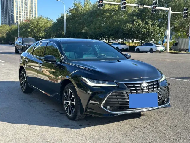 Toyota Avalon — Фото автомобиля 3
