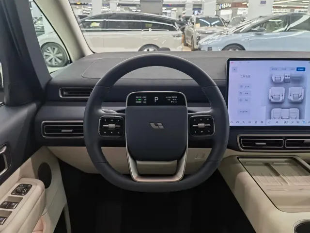 Li Auto MEGA — Фото автомобиля 8