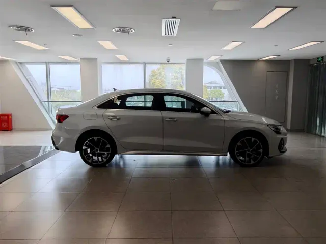 Audi A3 — Фото автомобиля 3