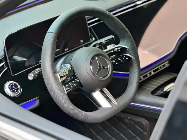 Mercedes-Benz E-Class — Фото автомобиля 9