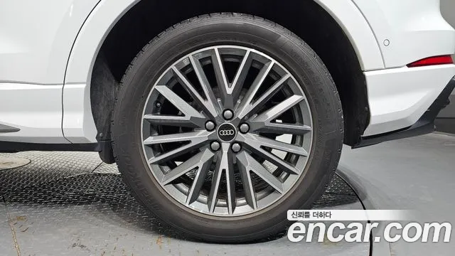 Audi Q3 F3 — Фото автомобиля 6