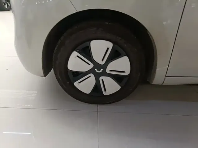 Wuling Hongguang Mini EV — Фото автомобиля 22