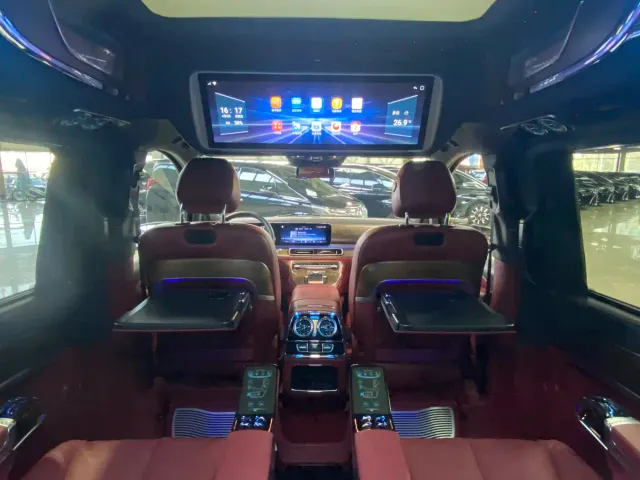 Mercedes-Benz V-Class — Фото автомобиля 14