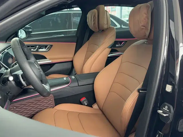 Mercedes-Benz E-Class — Фото автомобиля 18