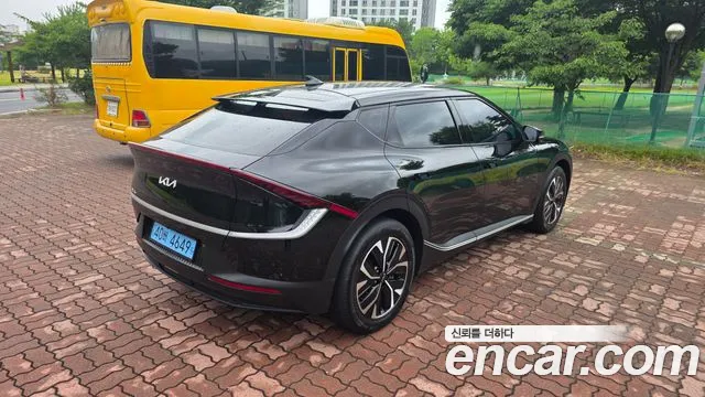 Kia EV6 — Фото автомобиля 8