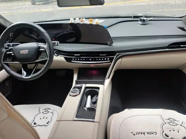 Cadillac CT6 — Фото автомобиля 12
