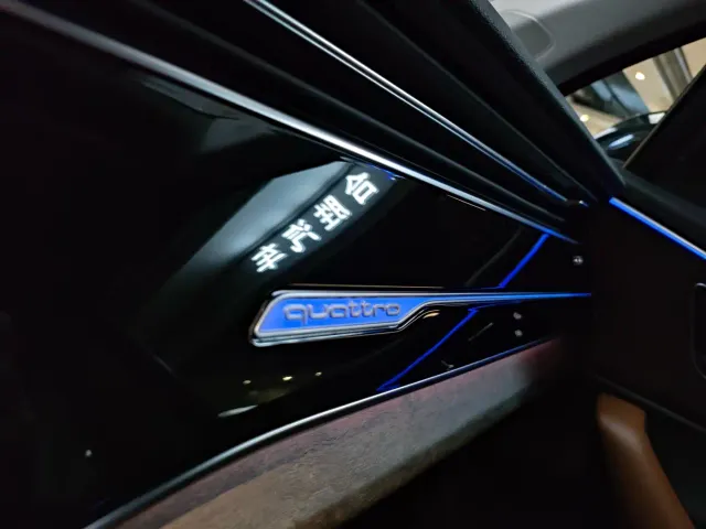 Audi Q7 — Фото автомобиля 23