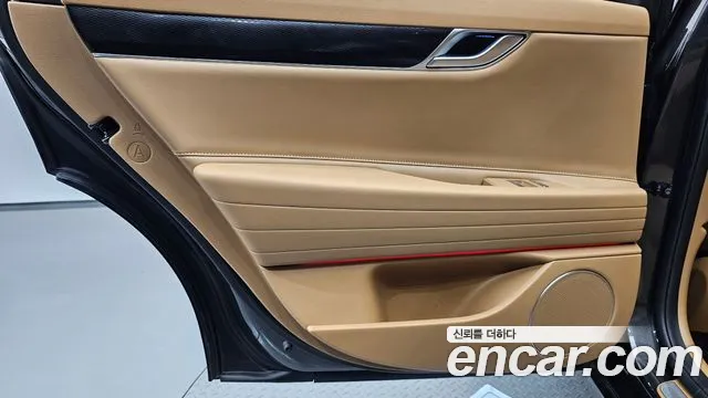 Genesis G80 RG3 — Фото автомобиля 14