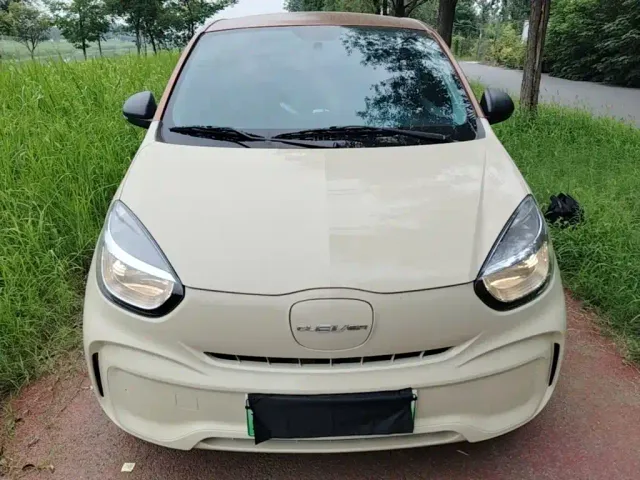 Roewe Clever — Фото автомобиля 2