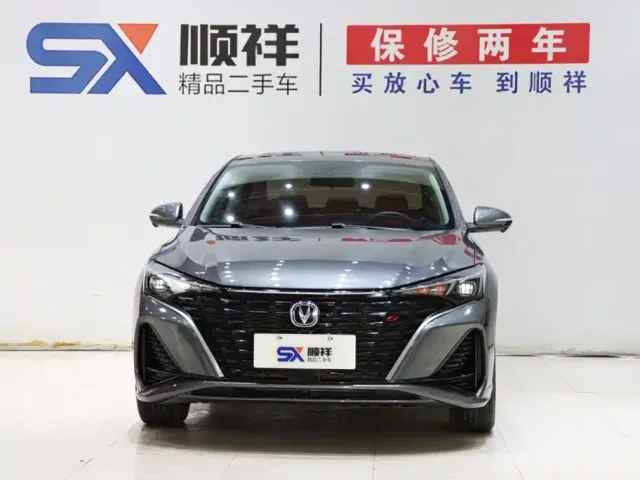 Changan Eado — Фото автомобиля 2