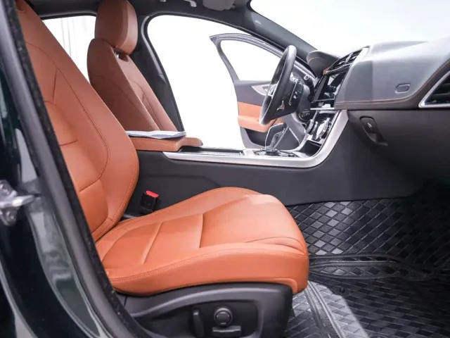 Jaguar XEL — Фото автомобиля 25