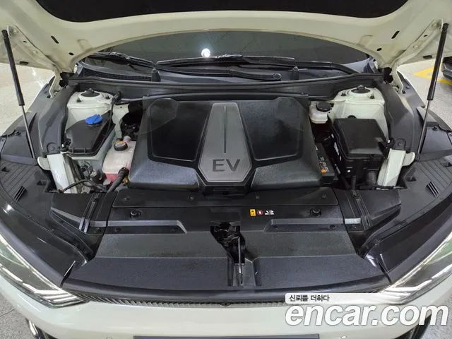 Kia EV6 — Фото автомобиля 18
