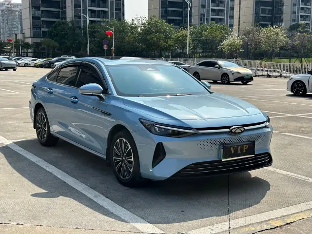 Chery Fulwin A8 — Фото автомобиля 3