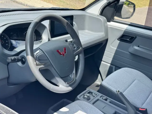 Wuling Yangguang — Фото автомобиля 13
