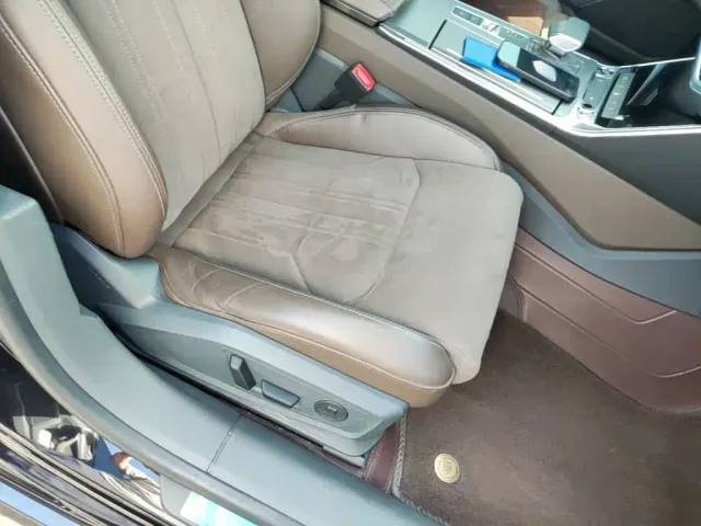 Audi A7L — Фото автомобиля 24